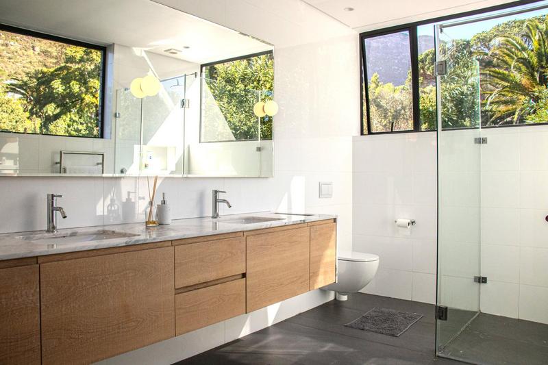 4 Bedroom Property for Sale in Hout Bay Western Cape